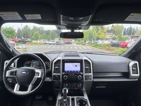 Used 2020 Ford F150 Lariat AWD/4WD image 11