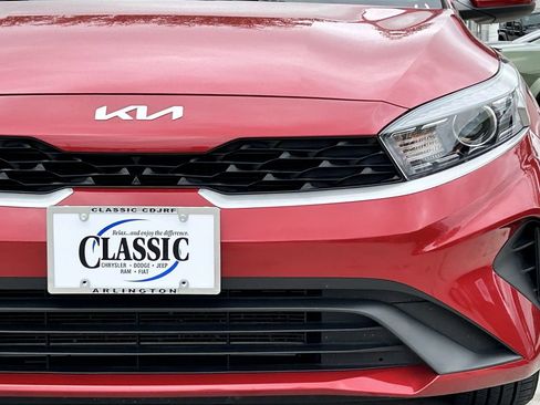 Used 2024 Kia Forte LXS image 9