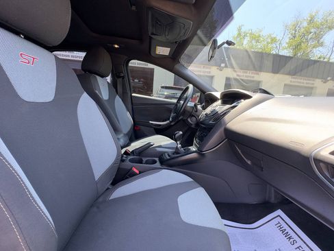 Used 2014 Ford Focus ST FWD image 13