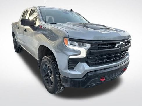 Used 2024 Chevrolet Silverado 1500 LT Trail Boss image 3