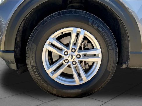 Used 2022 Ford Explorer XLT RWD image 11