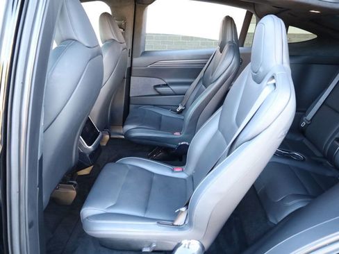 Used 2022 Tesla Model X Plaid image 16