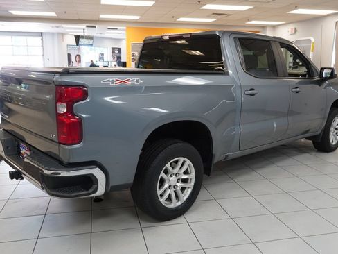 Used 2022 Chevrolet Silverado 1500 LT AWD/4WD image 13