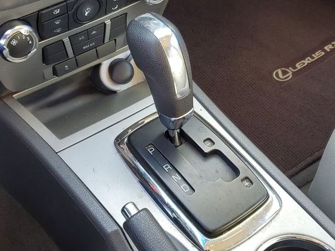 Used 2010 Ford Fusion SE image 17