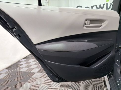 Used 2026 Toyota Corolla LE FWD image 17