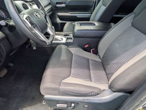 Used 2015 Toyota Tundra SR5 w/ SR5 Upgrade Package image 14