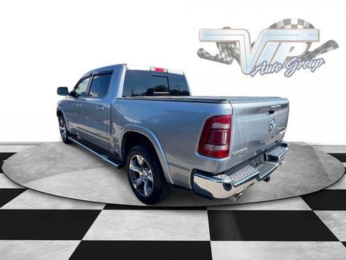 Used 2022 RAM 1500 Laramie AWD/4WD image 5