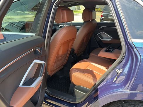 Used 2020 Audi Q3 2.0T Premium w/ Convenience Package AWD/4WD image 28