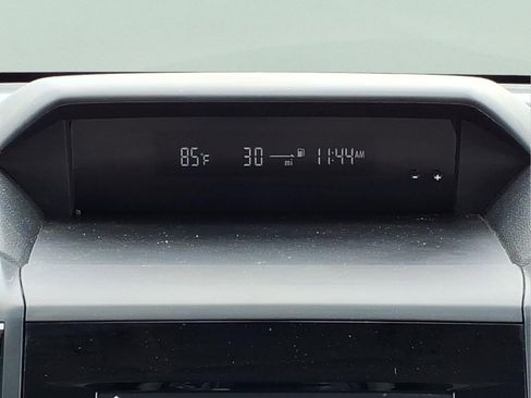 Used 2023 Subaru Forester Premium image 25