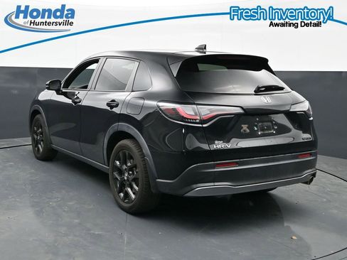 Used 2023 Honda HR-V Sport image 8