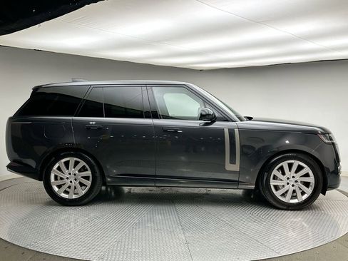 Certified 2025 Land Rover Range Rover SE AWD/4WD image 14