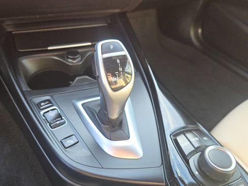 Used 2017 BMW 230i xDrive 230i xDrive AWD 2dr Coupe image 21