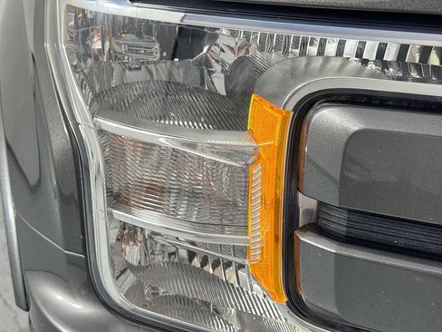 Used 2018 Ford F150 Lariat image 43