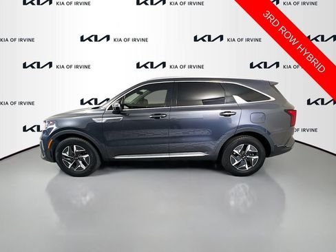 Certified 2021 Kia Sorento S FWD image 5