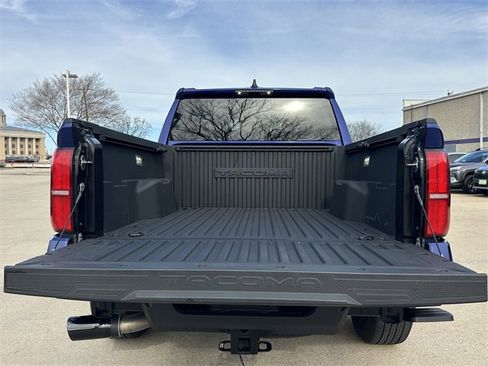 Certified 2025 Toyota Tacoma TRD Sport image 29