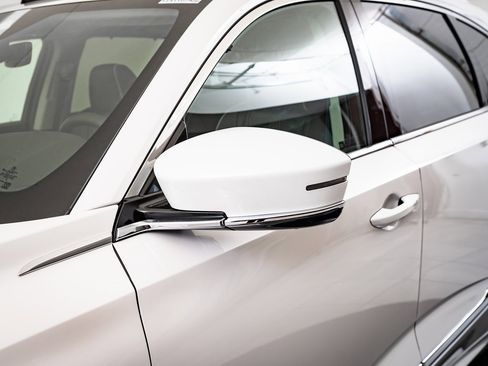 Certified 2025 Acura MDX SH-AWD w/ Advance Package image 16