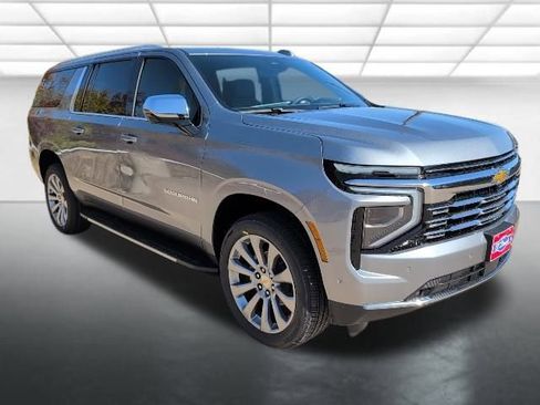 New 2026 Chevrolet Suburban Premier image 1