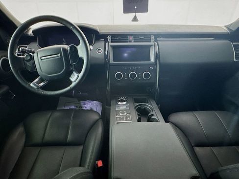 Used 2020 Land Rover Discovery SE image 26