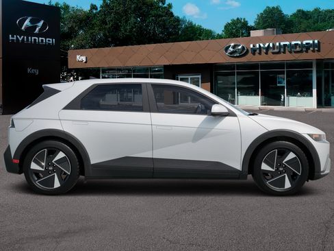 New 2026 Hyundai Ioniq 5 SEL image 15
