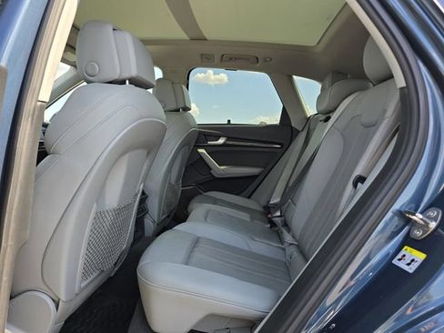 Used 2018 Audi Q5 2.0T Premium Plus w/ Premium Plus Package AWD/4WD image 16