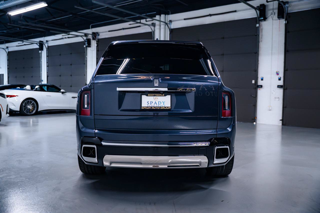 Used 2025 Rolls-Royce Cullinan w/ Dynamic Package AWD/4WD image 4