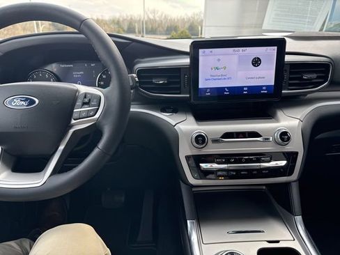 Used 2023 Ford Explorer XLT w/ Equipment Group 202A image 22