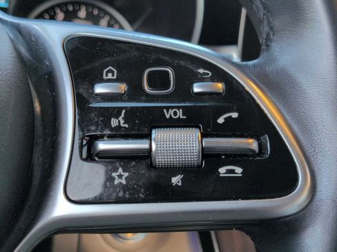 Used 2022 Mercedes-Benz GLC 300 GLC 300 image 26