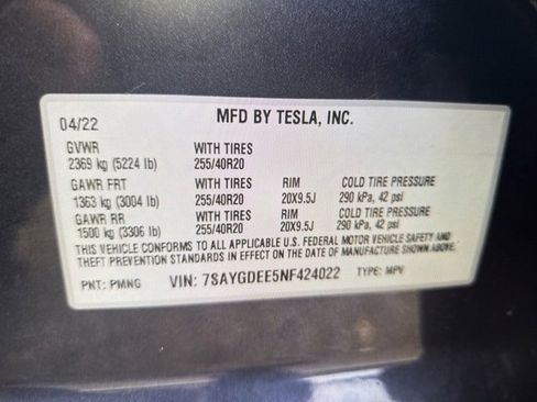 Used 2022 Tesla Model Y Long Range image 12