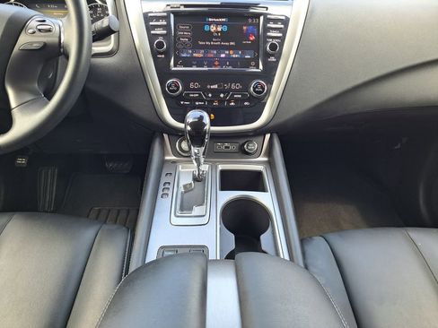 Used 2024 Nissan Murano SV image 20