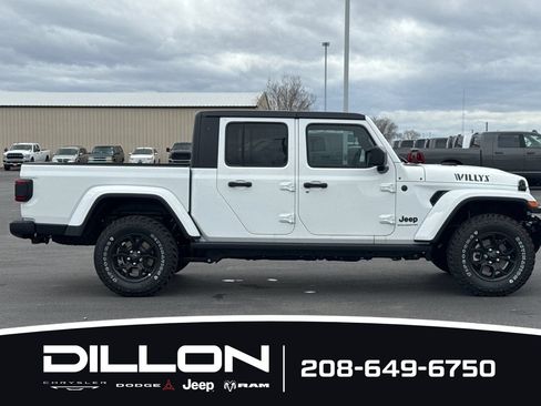 New 2026 Jeep Gladiator Sport AWD/4WD image 2