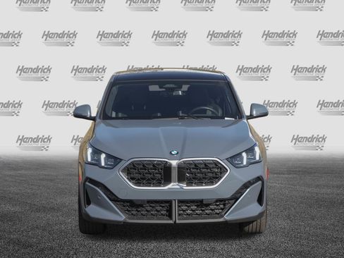 Certified 2025 BMW X2 xDrive28i image 3