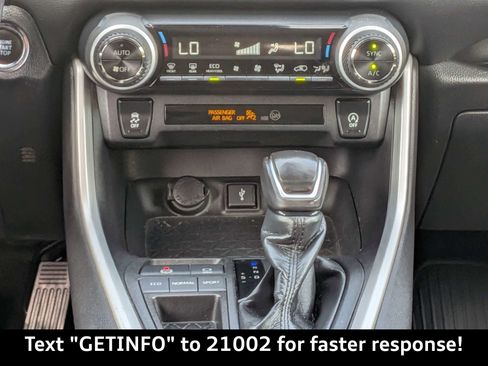 Used 2020 Toyota RAV4 XLE Premium FWD image 22