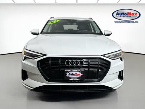 Used 2021 Audi e-tron Premium w/ Convenience Plus Package AWD/4WD image 7