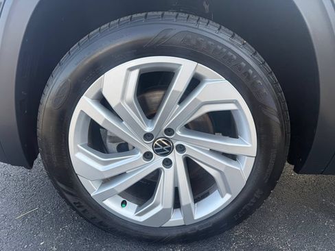 Used 2021 Volkswagen Atlas SE w/ Towing Package AWD/4WD image 13