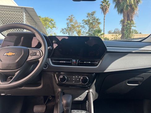 Used 2025 Chevrolet TrailBlazer LT image 18