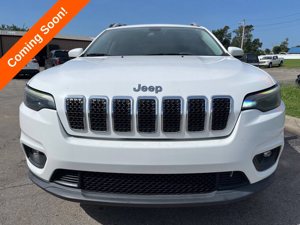 Used 2019 Jeep Cherokee Latitude w/ Popular Appearance Group AWD/4WD image 3