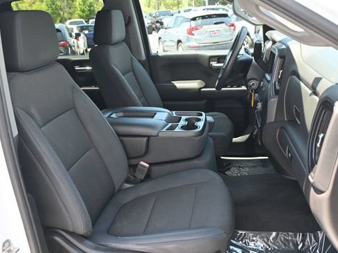 Used 2019 Chevrolet Silverado 1500 Custom w/ Custom Convenience Package RWD image 15