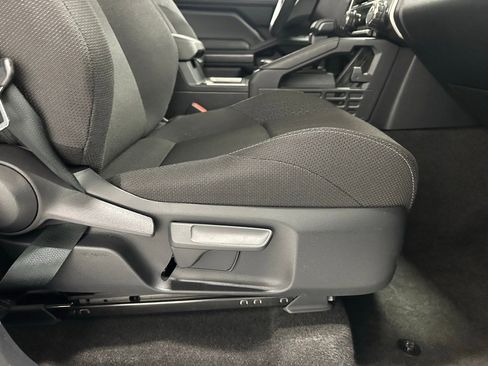 Used 2025 Toyota 4Runner SR5 image 60