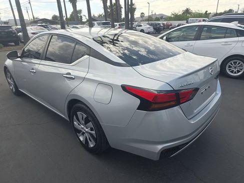 Certified 2021 Nissan Altima 2.5 S image 4