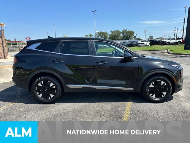 Used 2026 Kia Sportage LX FWD image 4