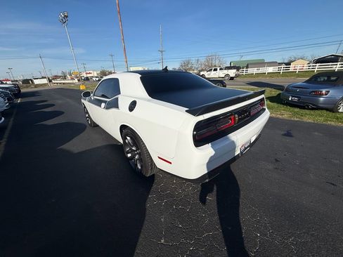 Used 2023 Dodge Challenger R/T w/ T/A Package image 6