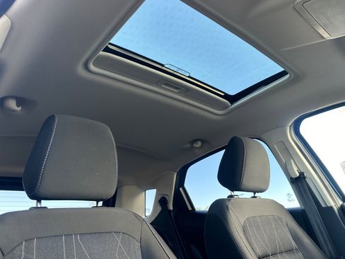 Used 2022 Ford EcoSport SE w/ SE Convenience Package image 17