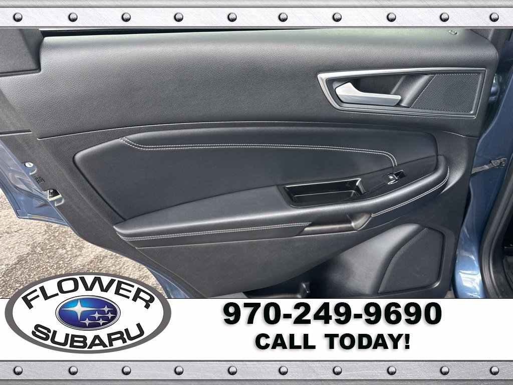 Used 2018 Ford Edge Titanium w/ Equipment Group 302A AWD/4WD image 21