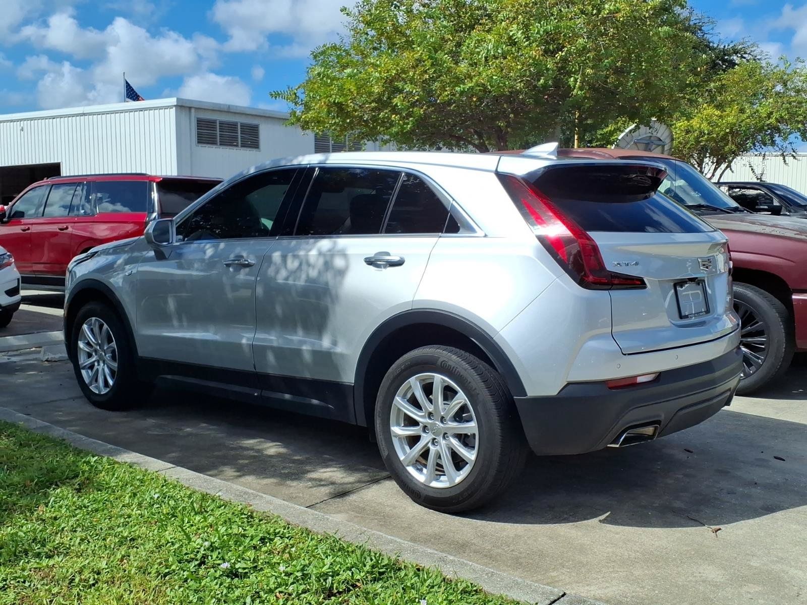 Used 2019 Cadillac XT4 Luxury FWD image 10