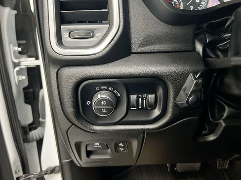 Used 2023 RAM 1500 Laramie AWD/4WD image 19
