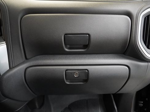 Used 2019 Chevrolet Silverado 1500 LT w/ All-Star Edition image 34