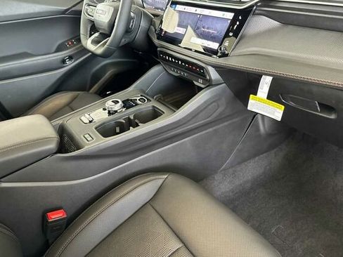 New 2026 Jeep Cherokee Overland image 13