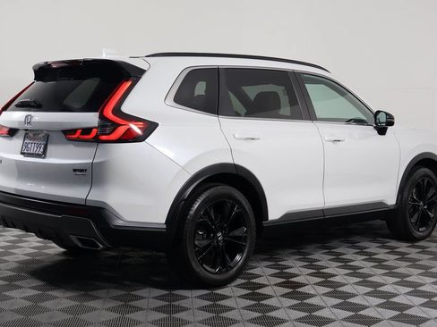 Used 2024 Honda CR-V Sport Touring image 4