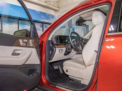 Certified 2022 Mercedes-Benz GLS 450 4MATIC image 13