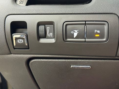 Used 2019 Chevrolet Impala Premier w/ Premier Convenience Package FWD image 33